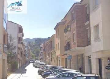 Apartment 3 Bedrooms in Gelida