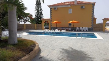 House 4 Bedrooms in San Miguel de Abona