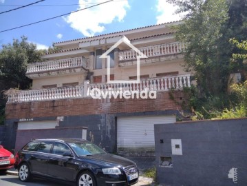 House 4 Bedrooms in Airesol