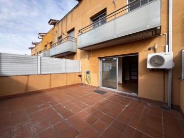 House 3 Bedrooms in Vallbona d'Anoia