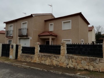 Casa o chalet 4 Habitaciones en Espinosa de Henares