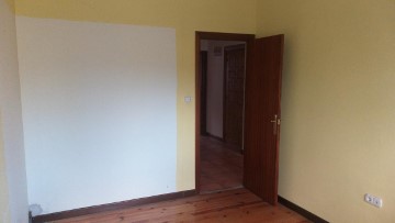 Apartment 3 Bedrooms in Urdiain