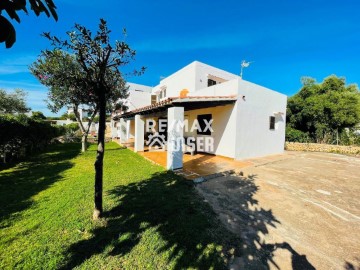 House 7 Bedrooms in Cales Piques