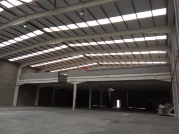 Industrial building / warehouse in Sant Esteve Sesrovires