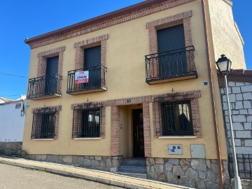 Maison 3 Chambres à Navalperal de Pinares