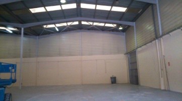 Industrial building / warehouse in Llinars del Vallès