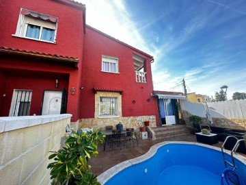 House 3 Bedrooms in Residencial