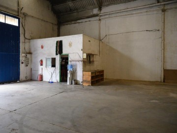 Industrial building / warehouse in La Presa - Collado - La Malla