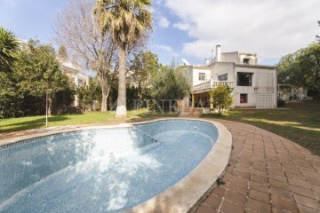 House 5 Bedrooms in Los Monasterios-Alfinach