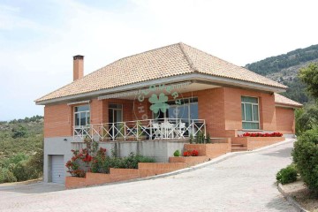 Casa o chalet 5 Habitaciones en Fontenebro - Altavista