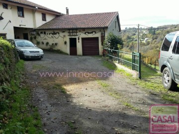 Maison 3 Chambres à Ciaño - Zona Rural