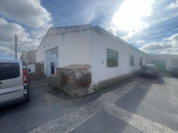 Bâtiment industriel / entrepôt à La Colilla