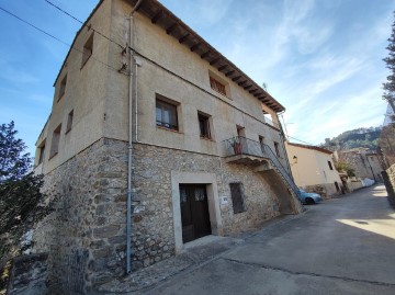 Country homes 4 Bedrooms in Sant Llorenç de la Muga