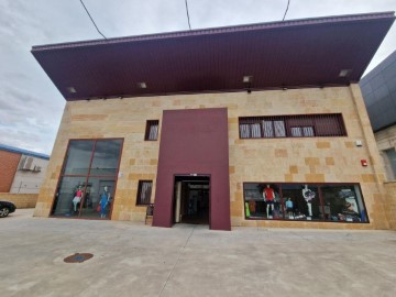 Industrial building / warehouse in Pelagarcía