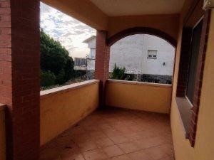 House 4 Bedrooms in L'Esparra