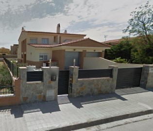 House 4 Bedrooms in Vilafant