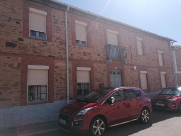 House 7 Bedrooms in Val de San Lorenzo