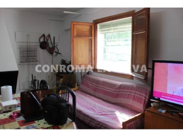 House 2 Bedrooms in Rieral