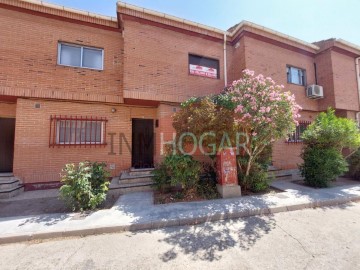 House 3 Bedrooms in Palacios de Goda