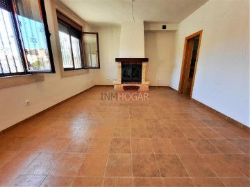 House 2 Bedrooms in Mingorría