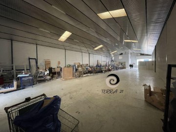 Industrial building / warehouse in Renfe - Bulevar 1º y 2º Fase
