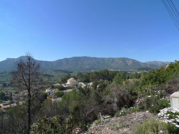 Terrenos en Alcalalí