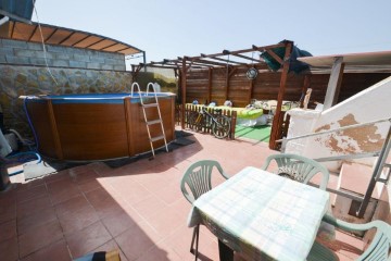 House 4 Bedrooms in Els Muntells