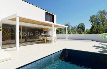 House 4 Bedrooms in Urbanización Bella Orcheta