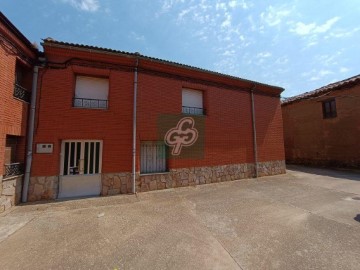 Casa o chalet 5 Habitaciones en Alcubilla de Nogales