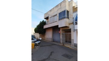 House 5 Bedrooms in Barrio Alto