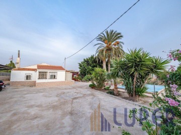 Country homes 3 Bedrooms in La Alcoraya