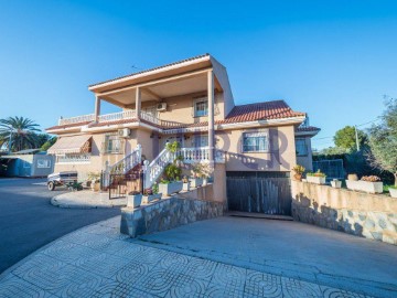 House 6 Bedrooms in Jijona / Xixona