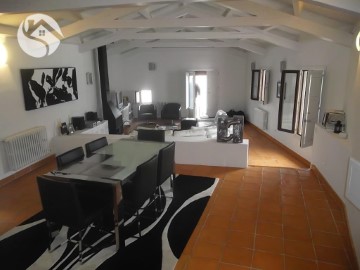 Apartment 5 Bedrooms in Casco Histórico