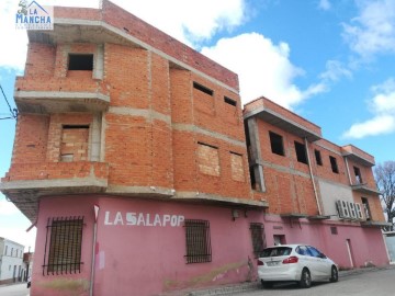 Edificio en Fuente-Álamo