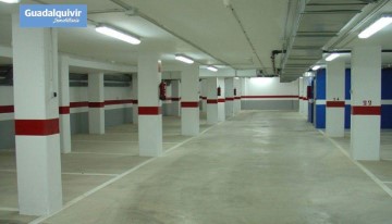 Garaje en Tomares Centro