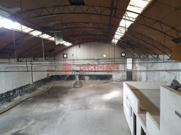Bâtiment industriel / entrepôt à Santa Coloma de Cervelló