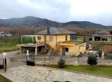 Country homes 3 Bedrooms in Horta