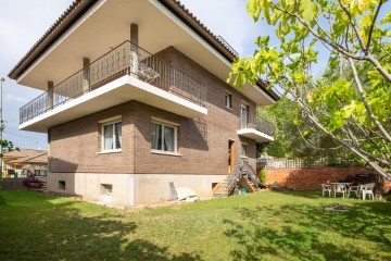 Casa o chalet 5 Habitaciones en Montilivi-Pericot