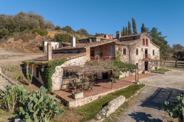 Quintas e casas rústicas 5 Quartos em Domeny