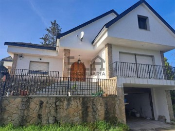 House 6 Bedrooms in Celanova (San Rosendo)