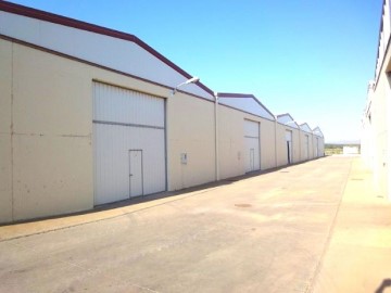 Industrial building / warehouse in Azagra