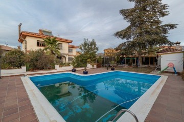 Casa o chalet 8 Habitaciones en Ogíjares