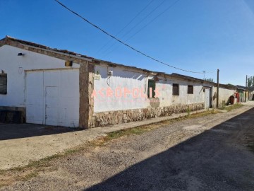 Nave en Benavente