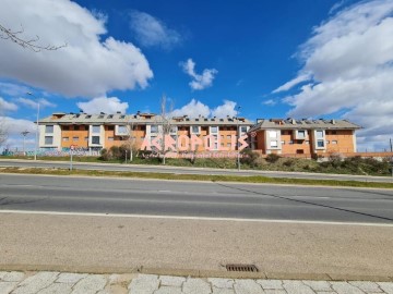 Apartment  in Ctra de Villalpando - Urbanización Siglo XXI