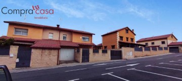 Casa o chalet 3 Habitaciones en La Estación