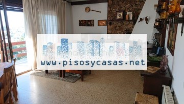 House 3 Bedrooms in Boscassos y Vallserena