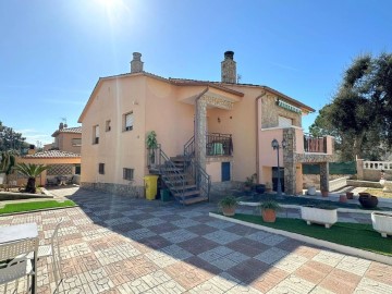 Casa o chalet 4 Habitaciones en Vallcanera Parc