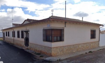 House 4 Bedrooms in El Toboso