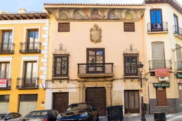 House 10 Bedrooms in Guadix