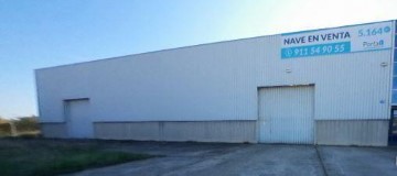 Industrial building / warehouse in Cazalegas